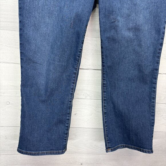 Talbots Flawless Jeans Womens Size 14 Pull-On Crop Flare Blue Denim Stretch - Picture 5 of 11